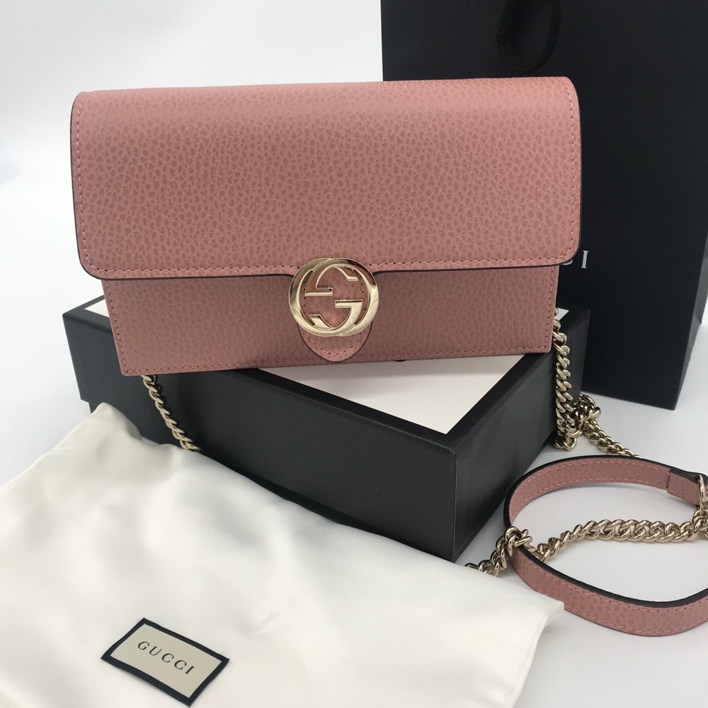 Authentic NEW GUCCI  GG Crossbody Wallet Chain